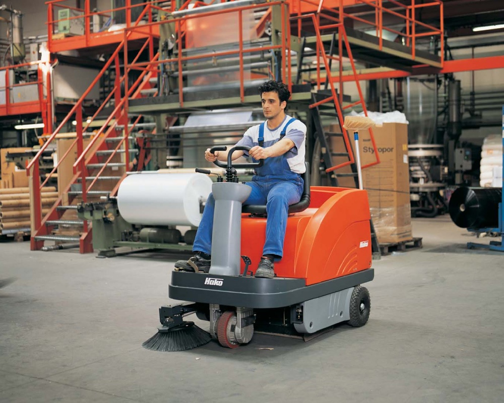 Sweepmaster 900 R Electric/Petrol Floor Sweeper or Vacuum
